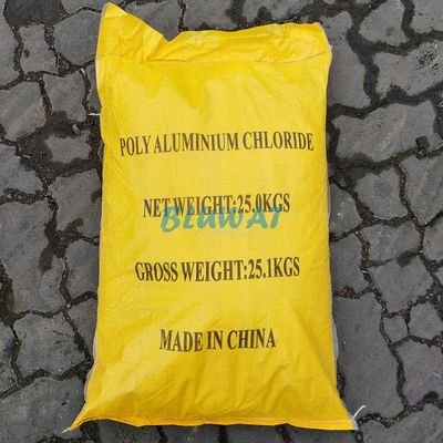 شراء مسحوق Pac Al2o3 Polyaluminium Chloride المواد الكيميائية المعالجة للمياه المتجمدة التصنيع عبر الإنترنت